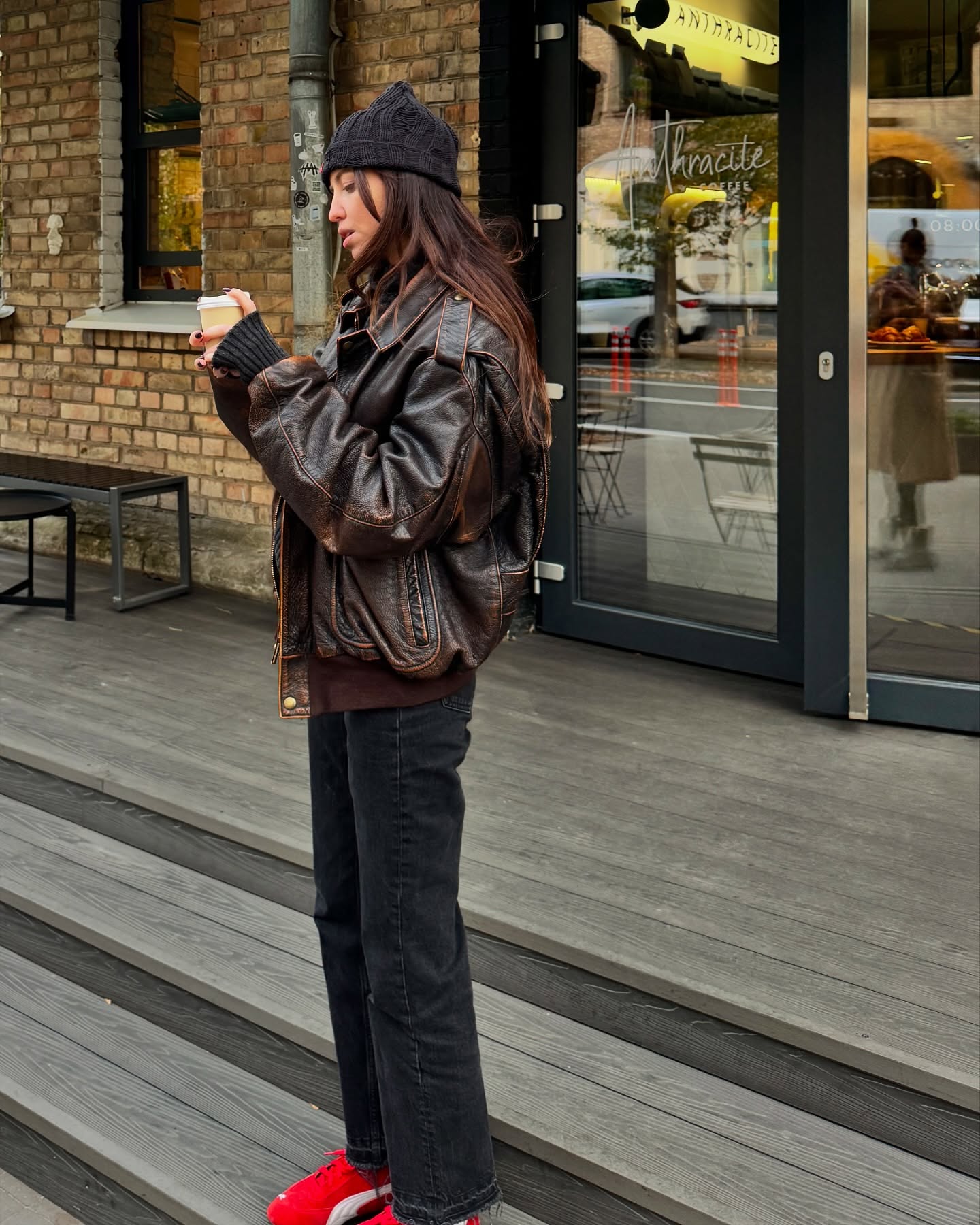 Тринчер и Дорофеева показали самые трендовые головные уборы этой зимы: как они выглядят