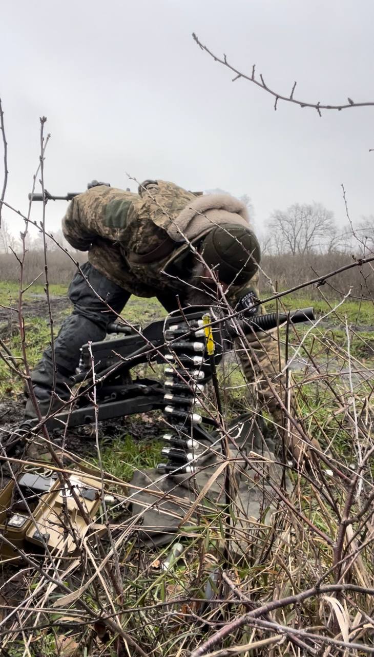 "В наших делах наша слава". Истории военного, медика и волонтера, добровольно ставших на защиту Украины