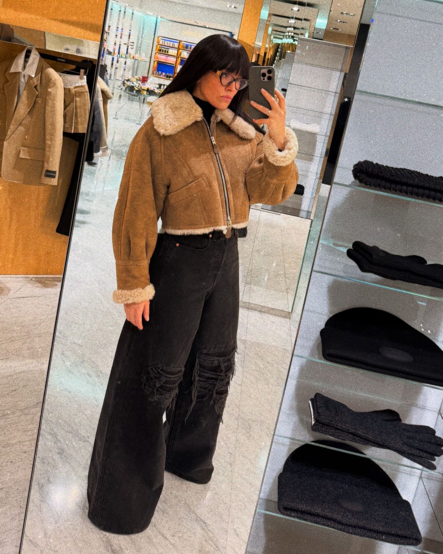 Какие дубленки считают самыми модными в этом году: Рамина и Астафьева показали тренды на зиму 2024-2025