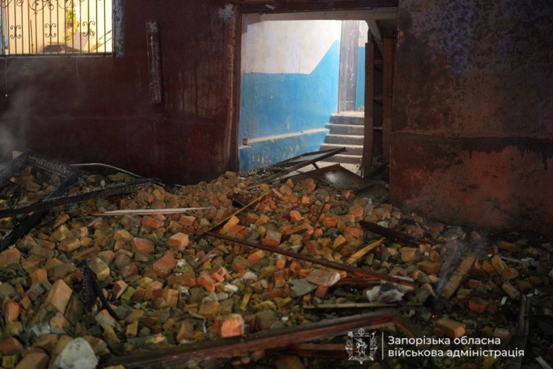 Russia hits Zaporizhzhia with drones, leaves people injured, buildings damaged