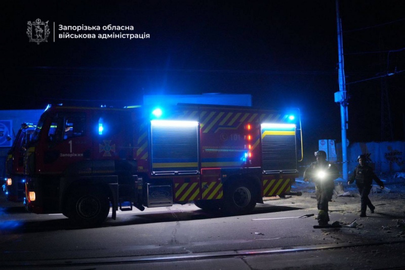 Russian attack on Zaporizhzhia leaves store in ruins and thousands of people without power