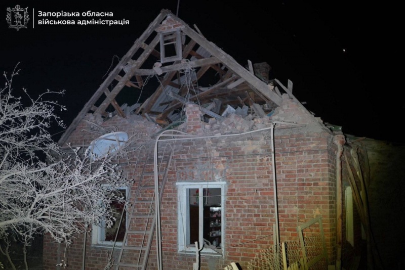 Russia hits Zaporizhzhia second time: Fire rages in high-rise, injuries reported