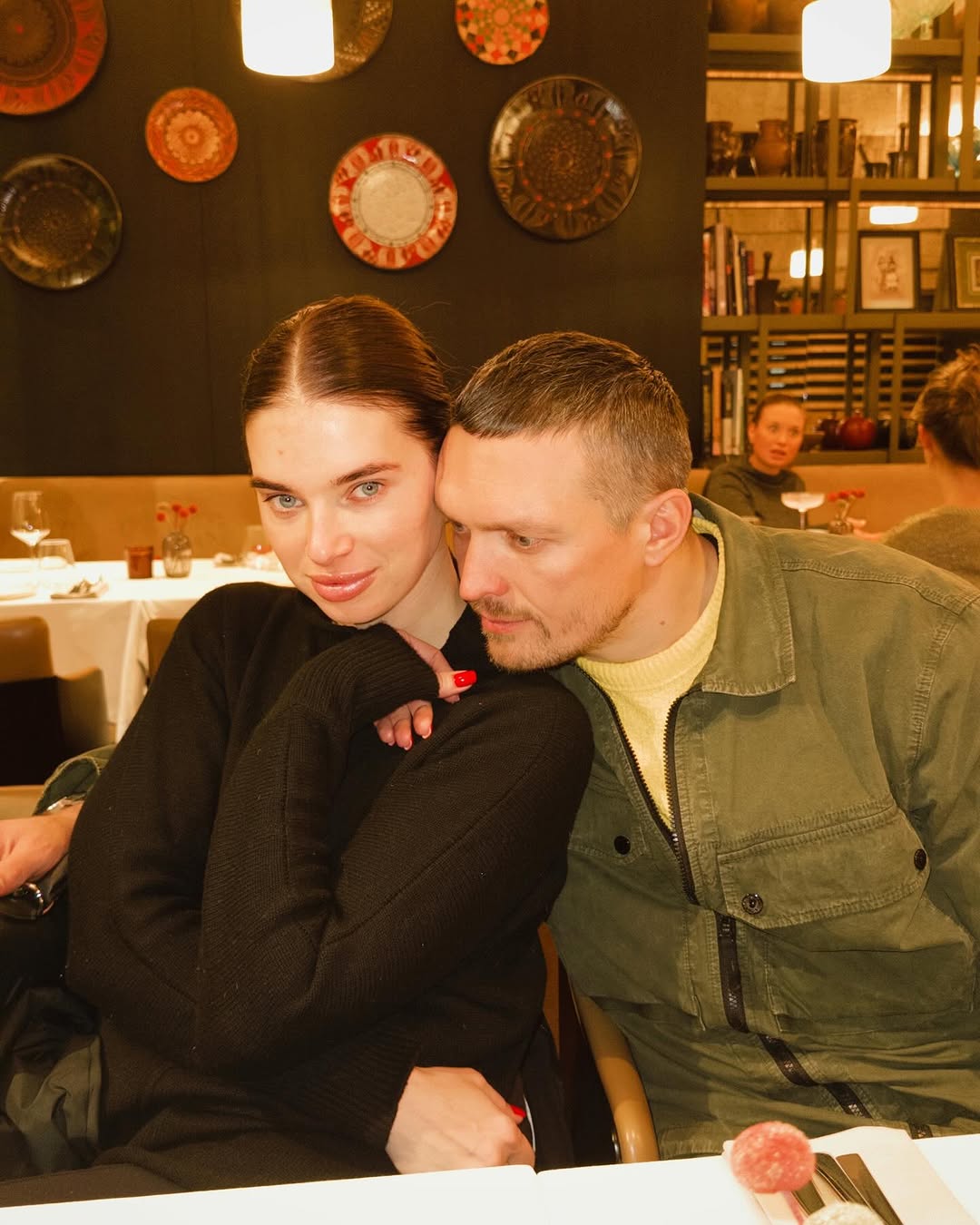 Дружина Усика замилувала новими фото з боксером