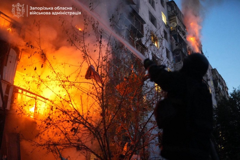Russia hits Zaporizhzhia second time: Fire rages in high-rise, injuries reported