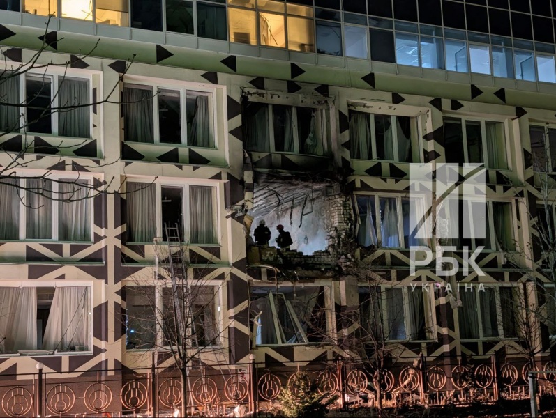 Russia launches night attack on Ukraine, striking Kyiv, Chernihiv, Kharkiv and more