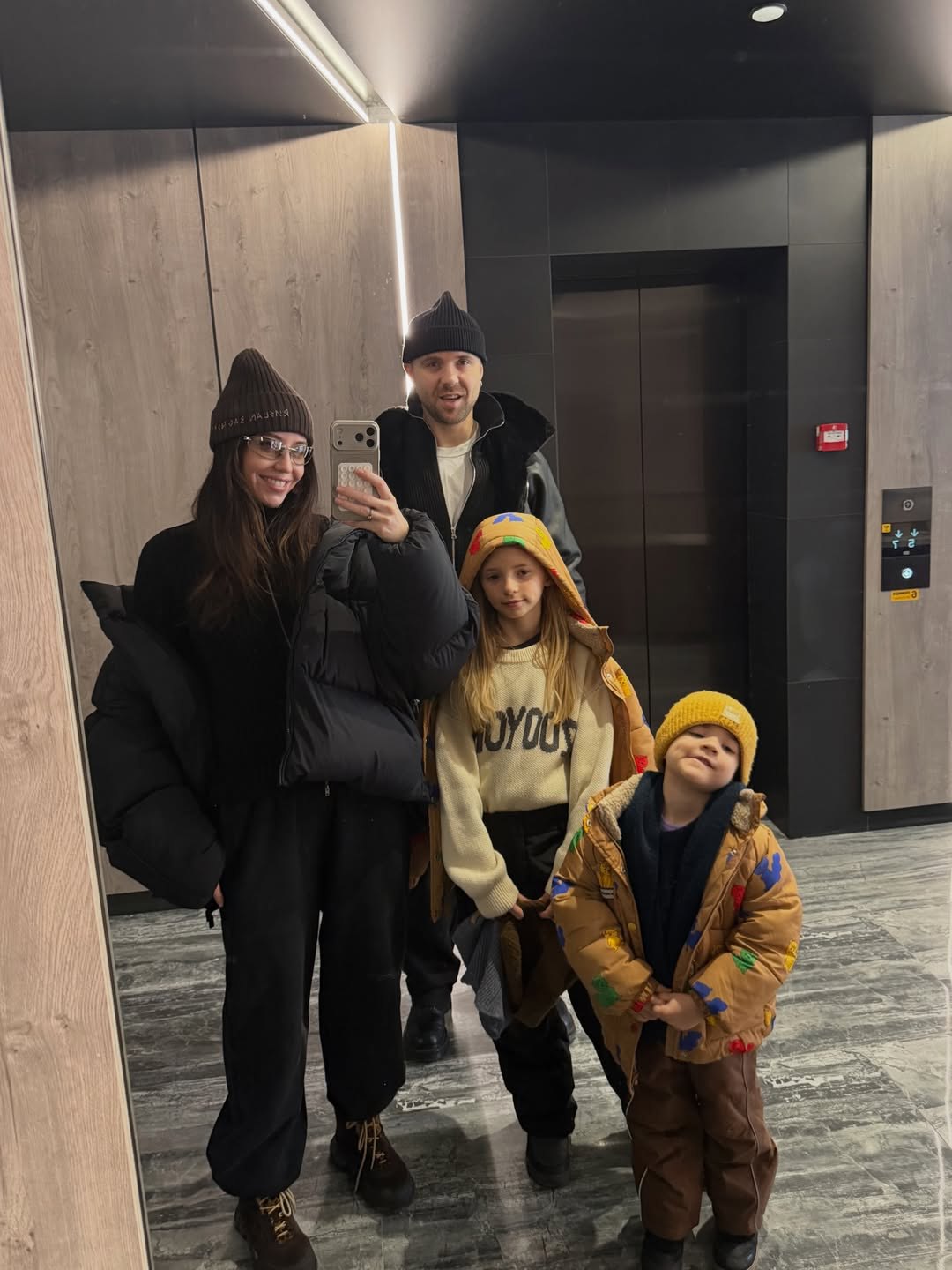 Надя Дорофеева в модной шапке показала главный тренд зимы 2026