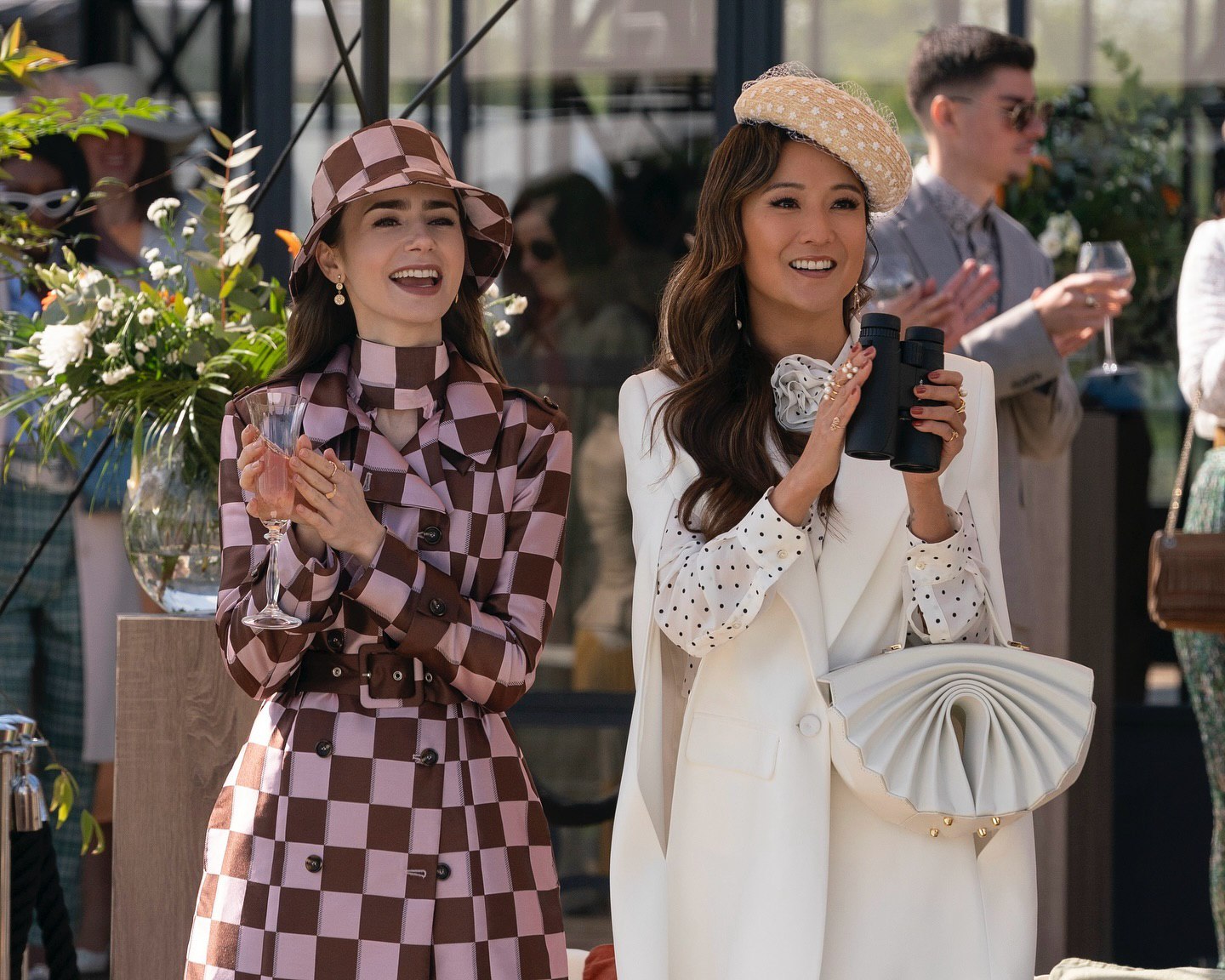 Зустрічалася з Крісом Евансом та підтримала Україну: невідомі факти про зірку &quot;Емілі в Парижі&quot;