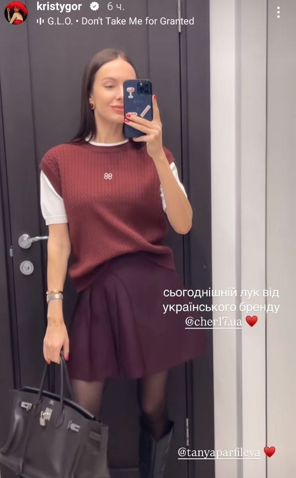 Этот цвет маникюра всегда выглядит дорого: жена Усика и бывшая Остапчука задают тренды