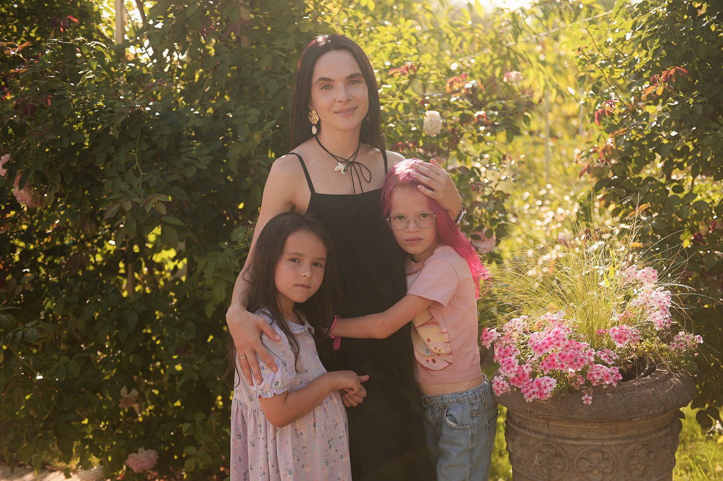 Тепер офіційно: Тімур та Інна Мірошниченки завершили процес удочеріння Ангеліни