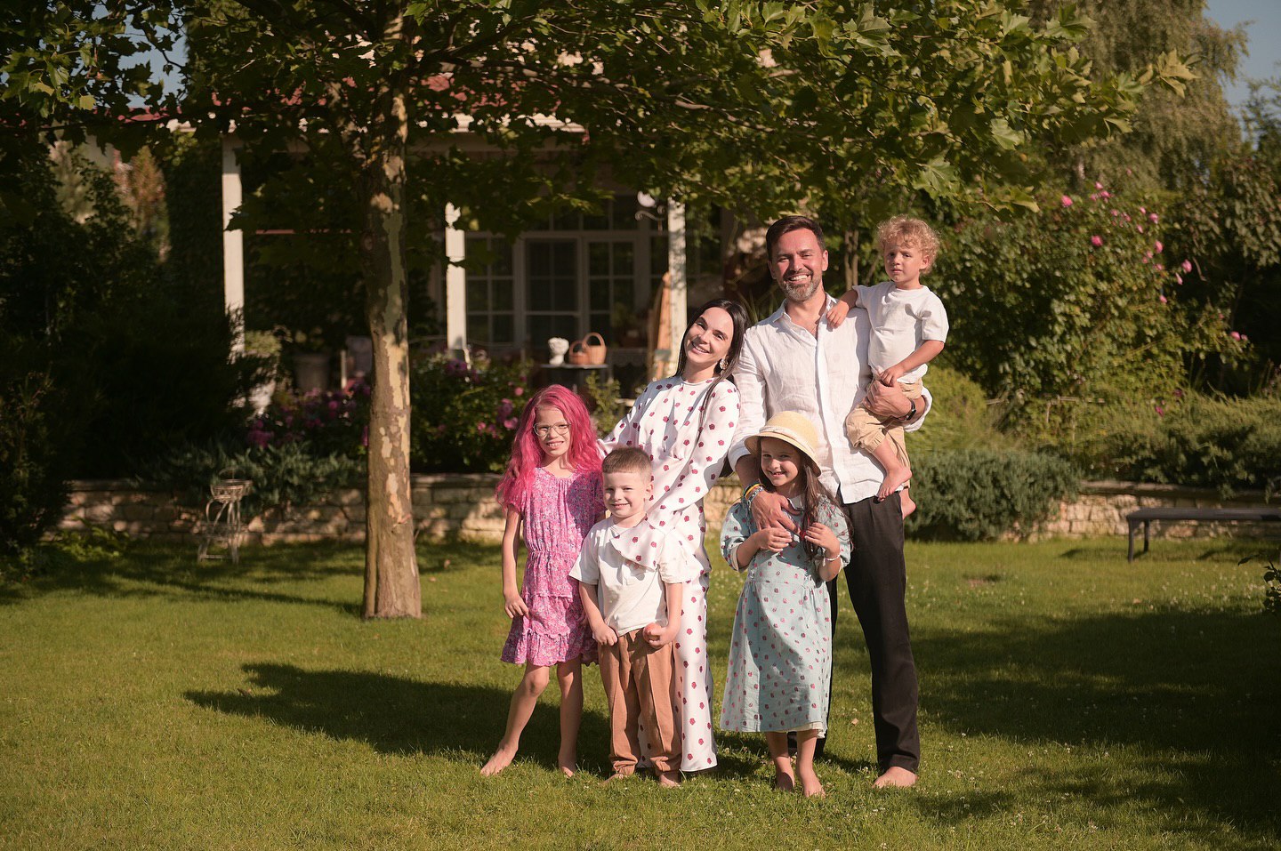 Інна Мірошниченко відверто розповіла про проблеми зі здоров'ям у названого сина: &quot;Важко йде розвиток&quot;