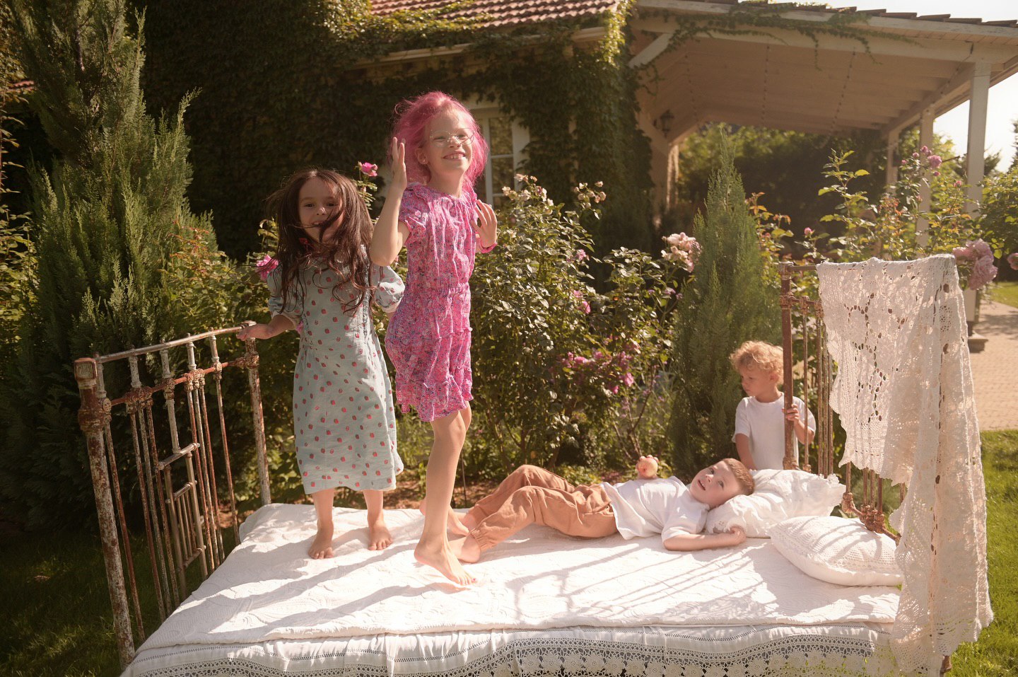 Тепер офіційно: Тімур та Інна Мірошниченки завершили процес удочеріння Ангеліни