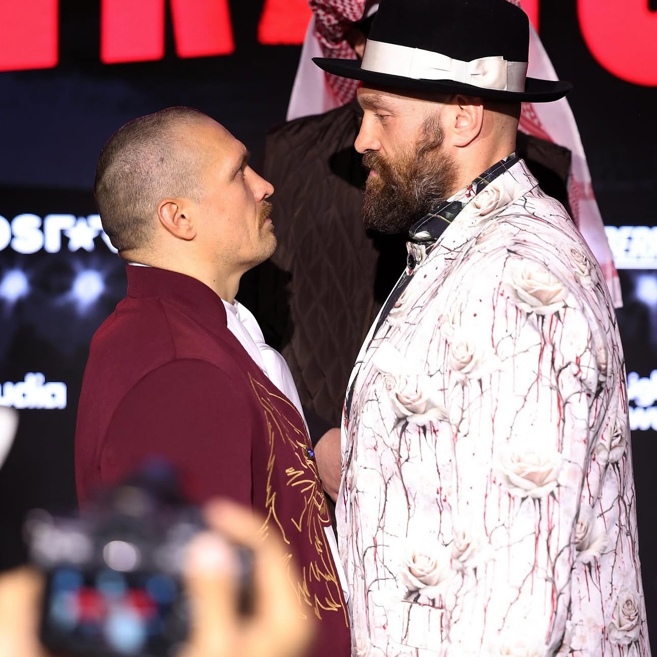 Раскрыт глубокий смысл нового образа Усика: почему он выбрал такой костюм