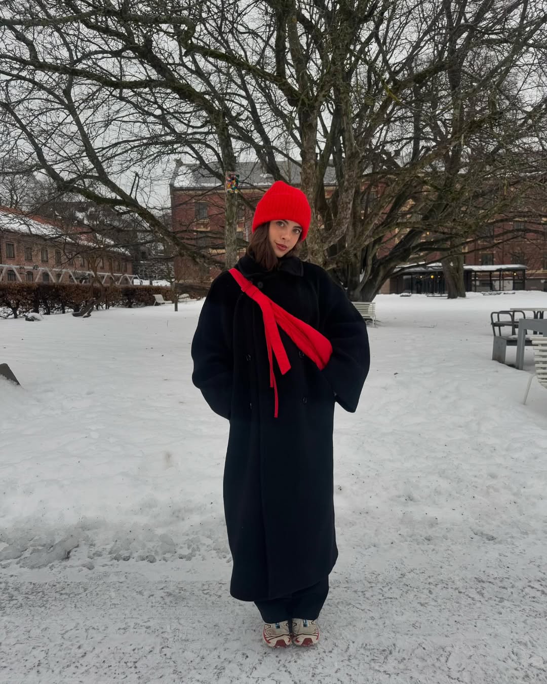 Вовняне пальто, дублянка та пуховик: що носити в морози і виглядати стильно