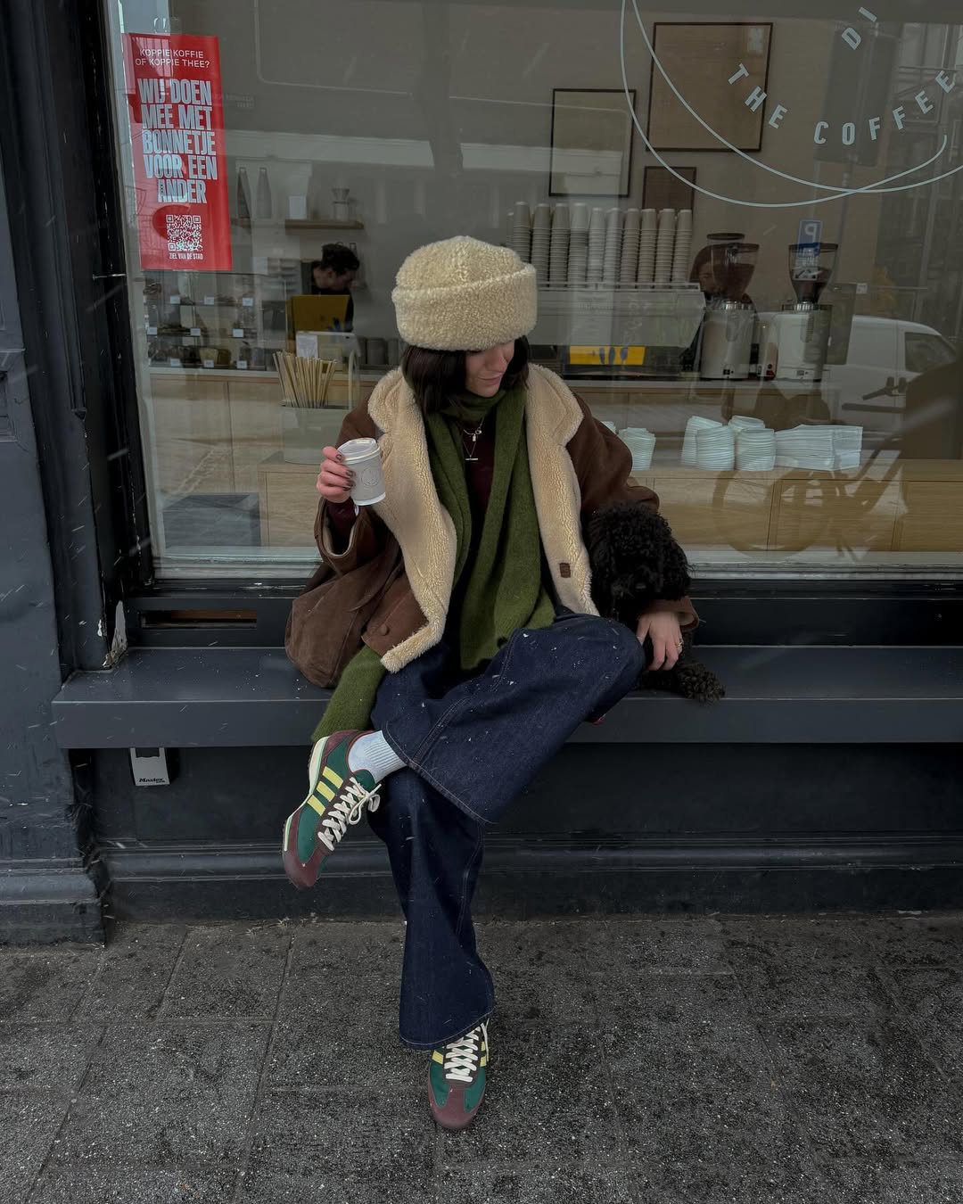 Вовняне пальто, дублянка та пуховик: що носити в морози і виглядати стильно