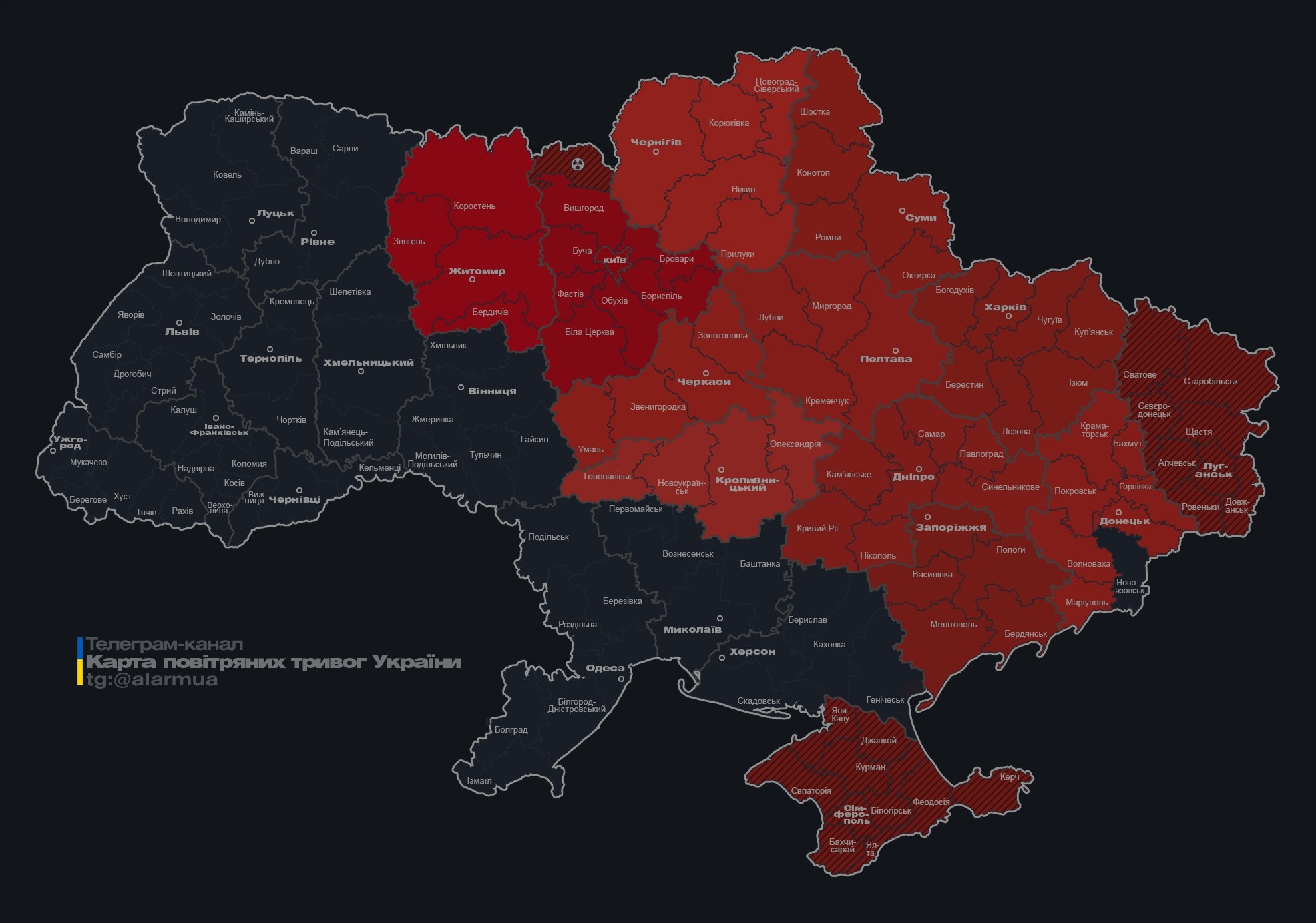 У Києві лунають гучні вибухи: РФ вдарила балістикою