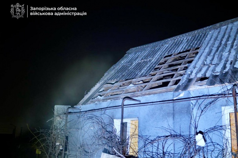 Zaporizhzhia targeted in night strike by Russia, buildings damaged