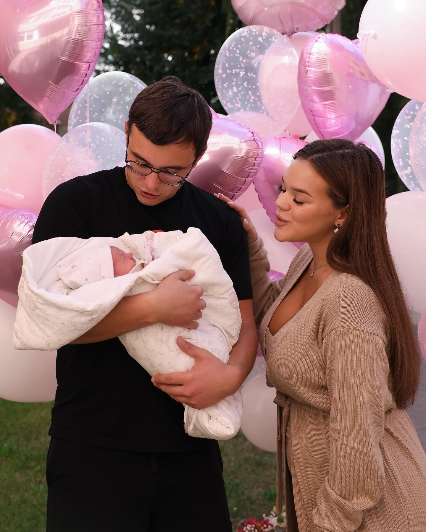 Блогерша Верба поделилась кадрами шикарной выписки из роддома: фото