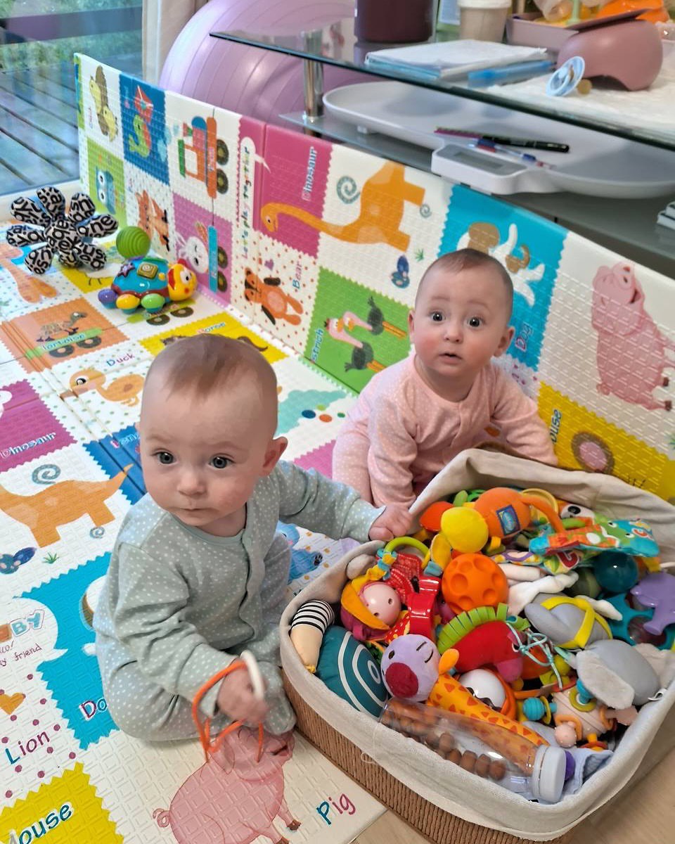 Зірка &quot;МастерШеф&quot; Ліза Глінська показала, як змінилися її доньки за рік (відео)