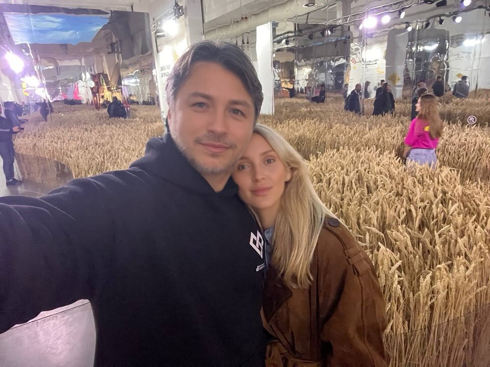 Сергей Притула впервые за долгое время показался с женой и старшими детьми