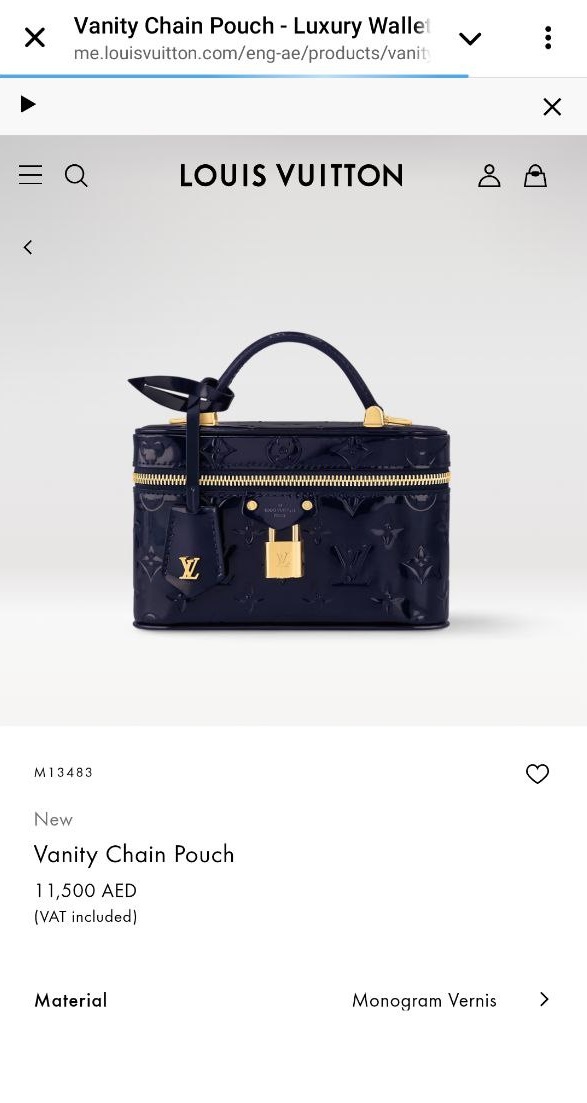 Юбка мини и высокие сапоги: жена Решетника показала стильный &quot;лук&quot; на весну