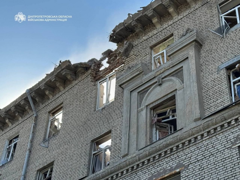 Ukrainian Dnipro under Russian missiles again: Dorm damaged, injuries reported (photos)