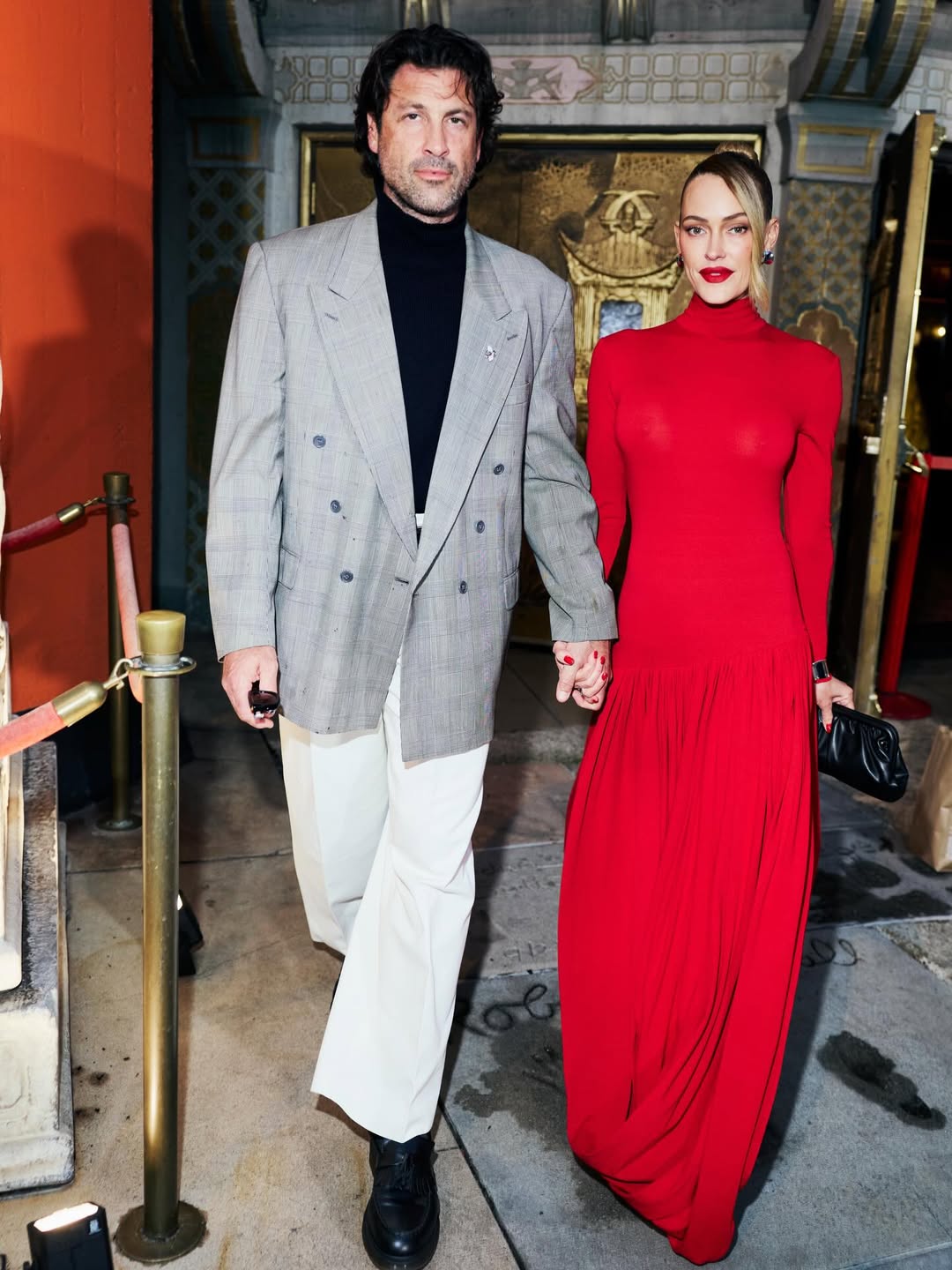 Бывший "Холостяк" Чмерковский поразил стильным парным "луком" с женой