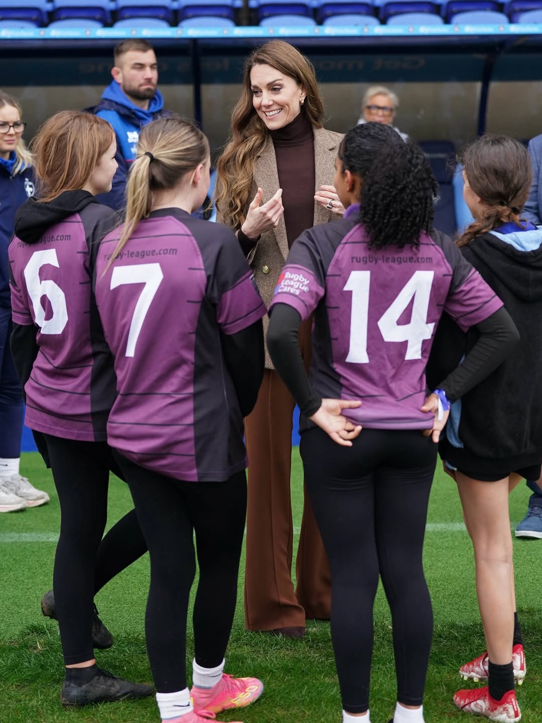 Kate Middleton wows fans with two elegant looks and fresh hairstyle