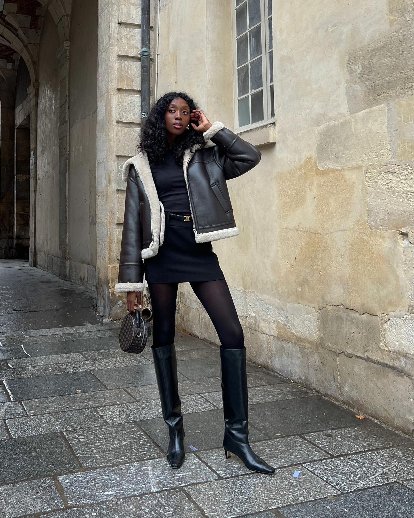 Дублянка-авіатор - найтрендовіша річ на осінь та зиму 2024-2025: з чим її носити