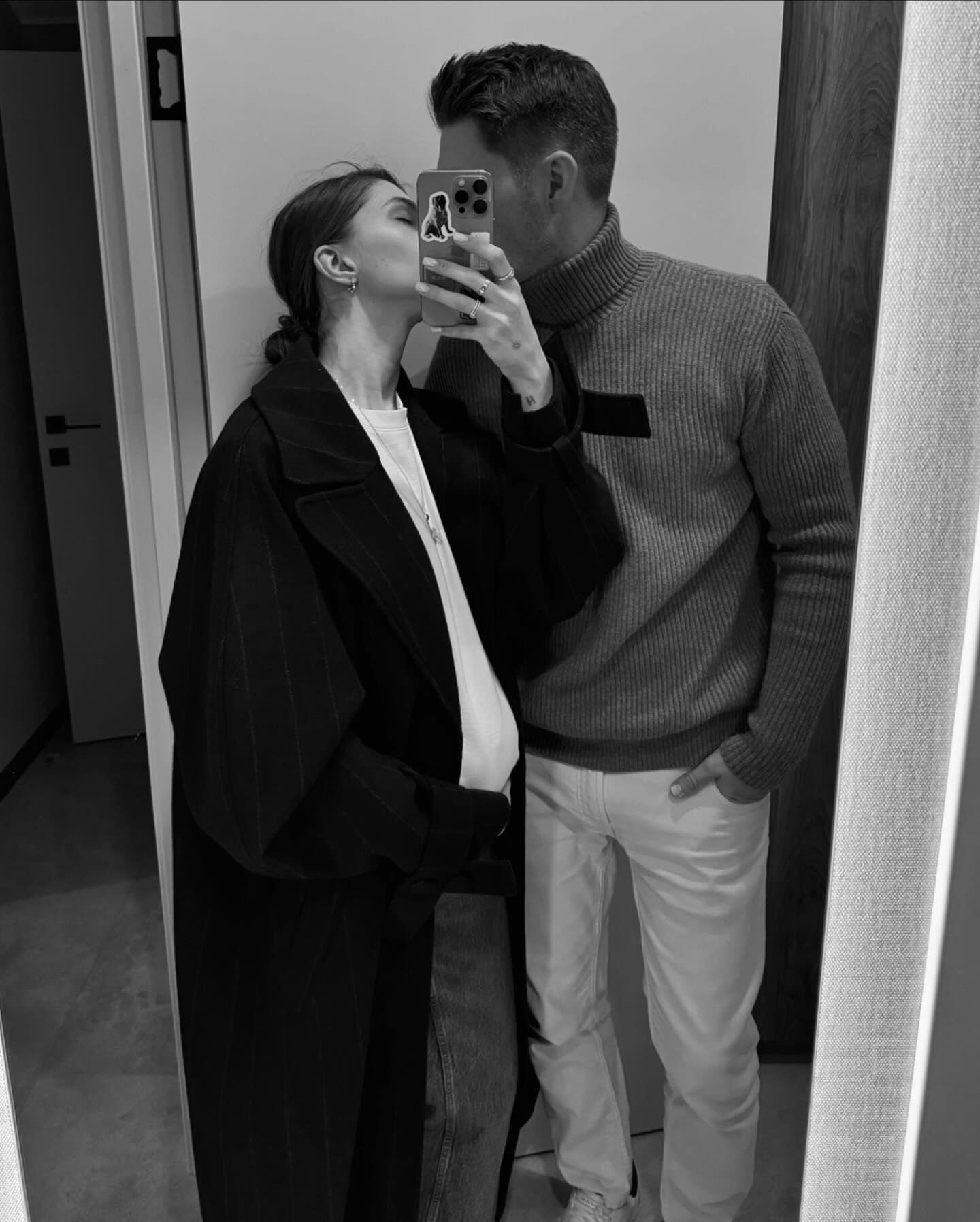 Вагітна дружина Остапчука відверто розповіла про початок їхніх стосунків: &quot;Я не хотіла другої зустрічі&quot;