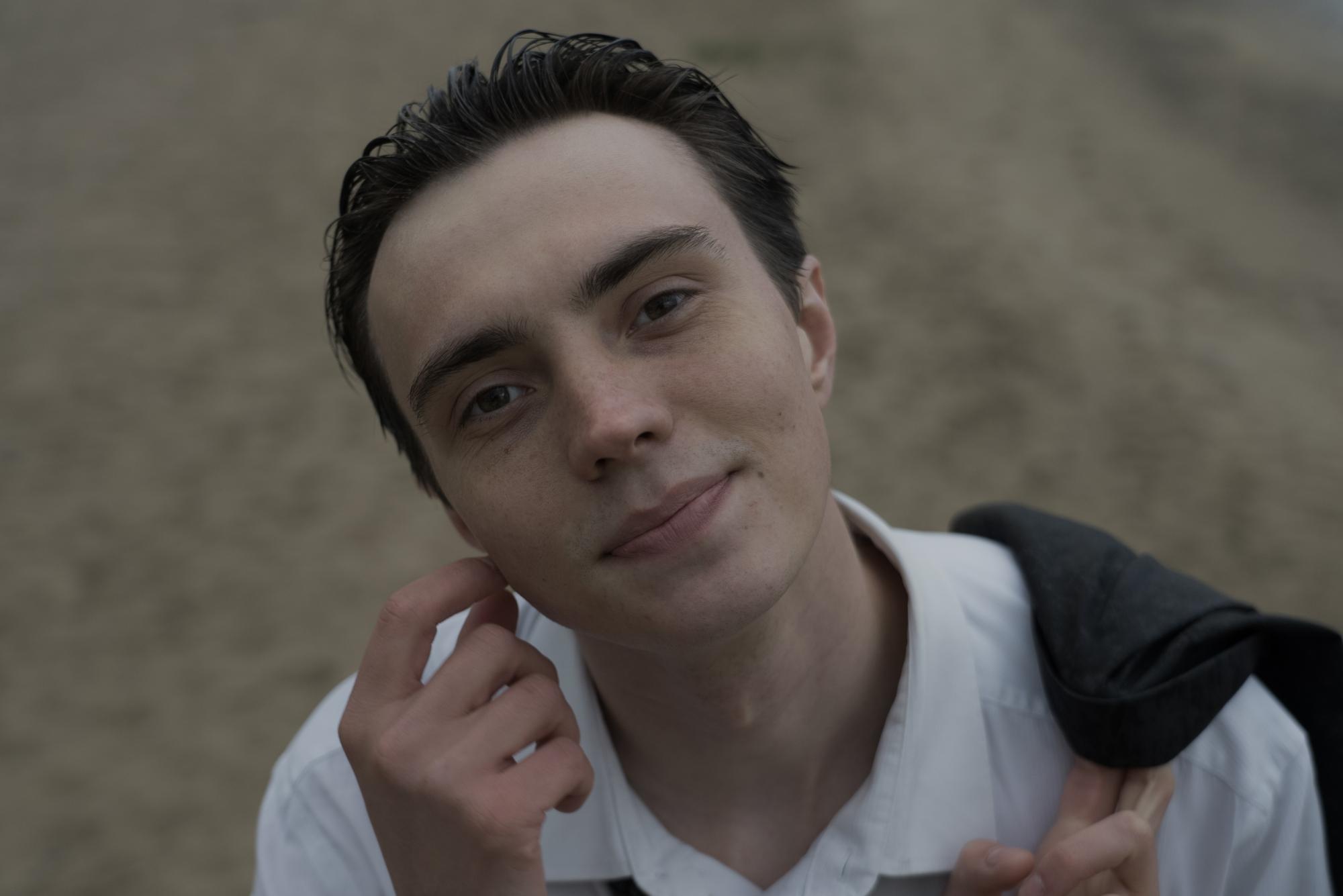 Актор Максим Рягін: Не можна одразу засуджувати людей, які ще не перейшли на українську