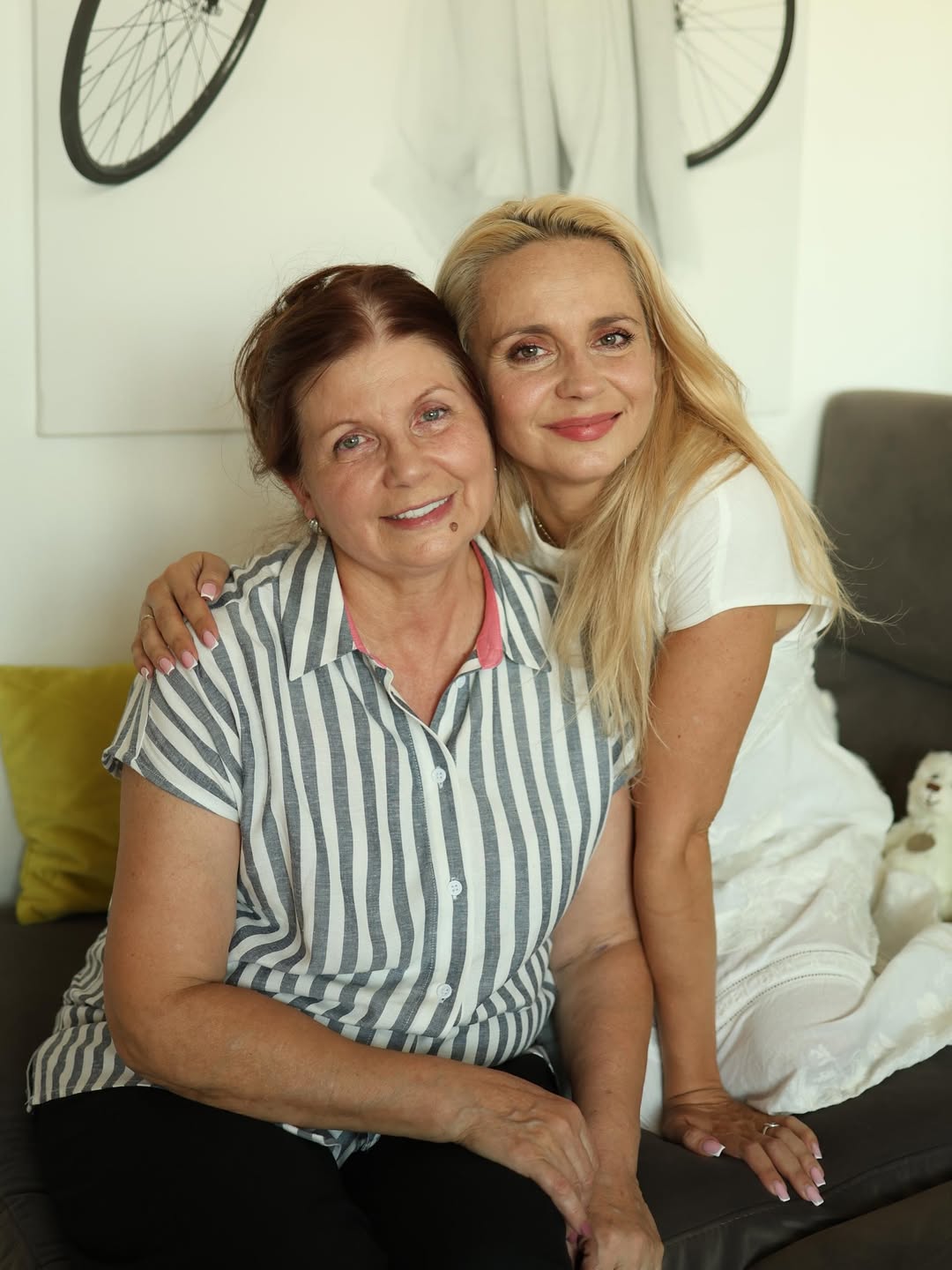 &quot;Мой лучший учитель&quot;: Лилия Ребрик показала маму и поразила их сходством