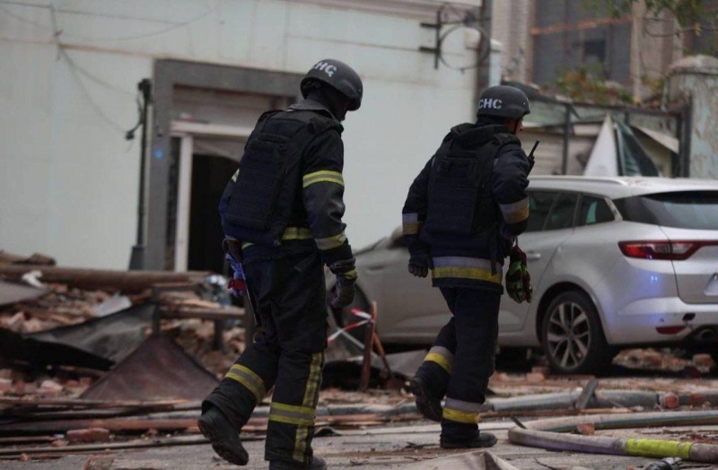 Russian massive drone strike on Dnipro: Medical center and dental clinic hit, one dead