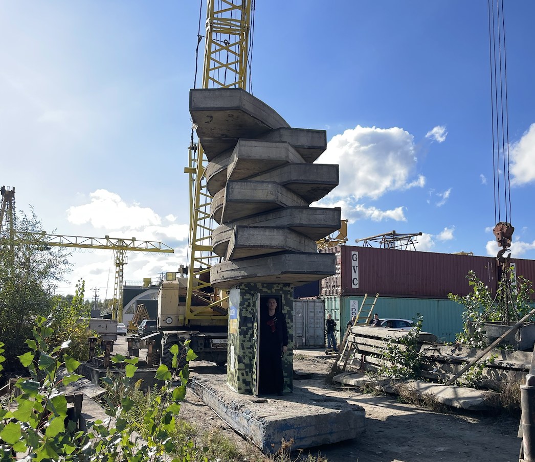 Украинец создал &quot;Капсулу жизни&quot; для защиты от ракетных обстрелов (фото и видео)