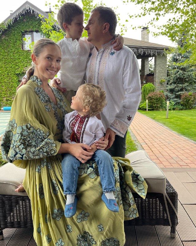 Звезды в вышиванках: 10 самых стильных украинских знаменитостей