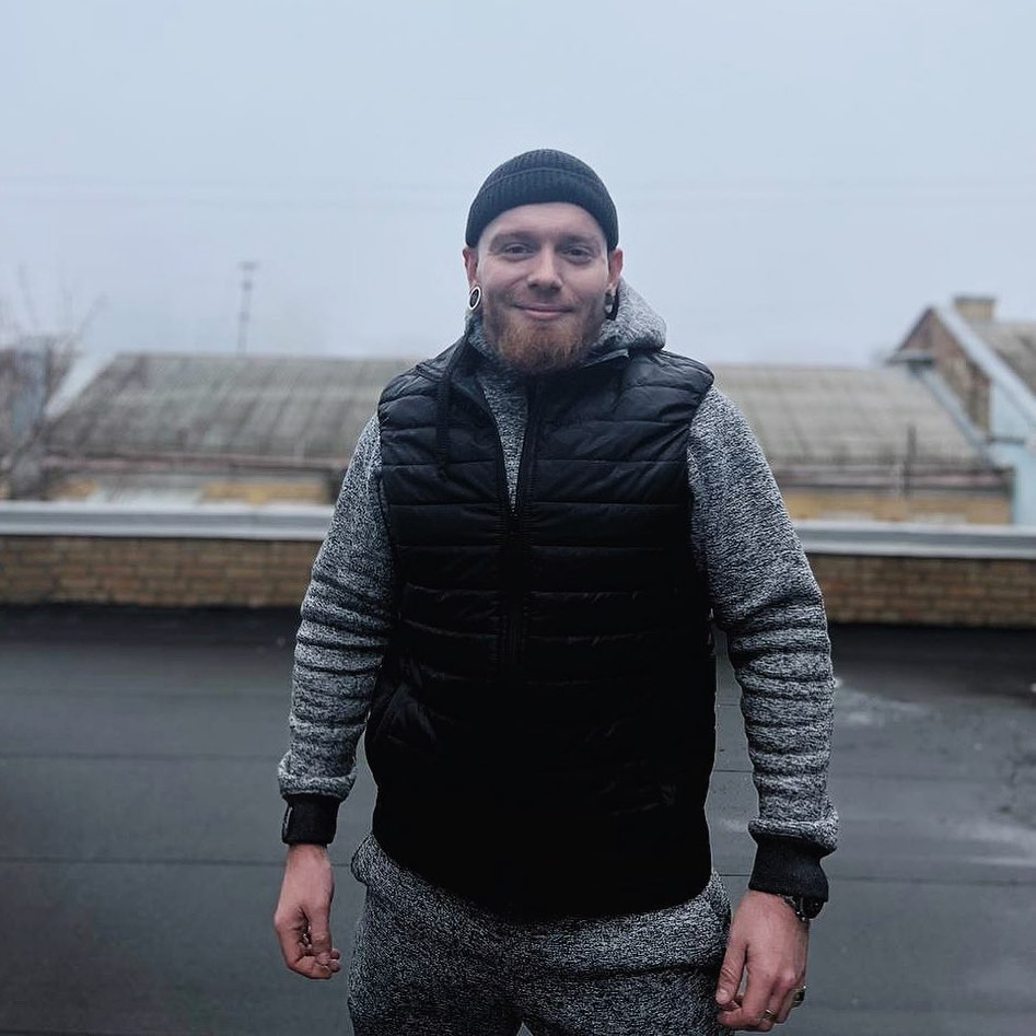 Де зараз співак Олександр Кривошапко, який був одружений зі скандальною Тетяною Денисовою