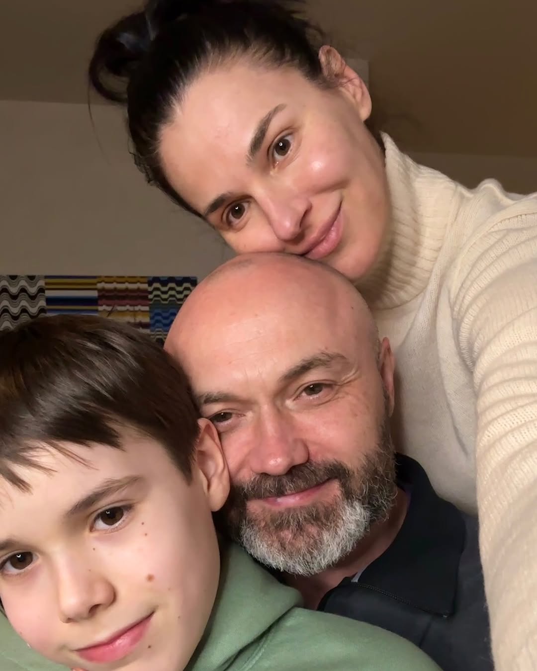 Маша Єфросиніна вперше за довгий час показала чоловіка-військового і сина на сімейному фото