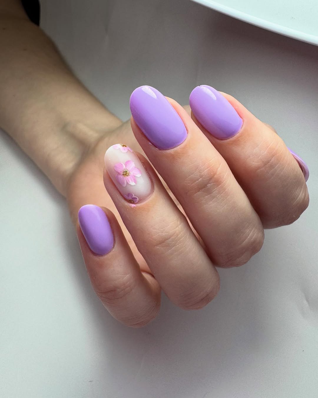 Манікюр на весну 2025: топ-5 наймодніших дизайнів, які підкорять ваше серце