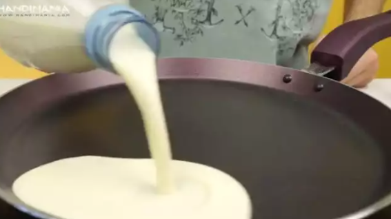 Як швидко приготувати багато млинців: простий лайфхак