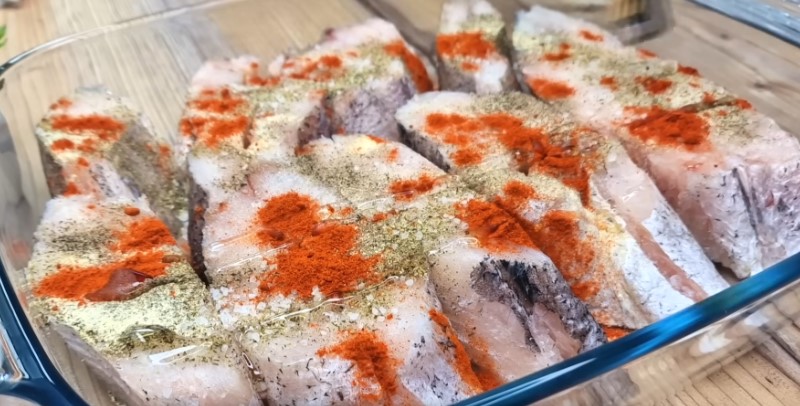 Рыба в духовке — рецепты с фото и видео на thebestterrier.ru