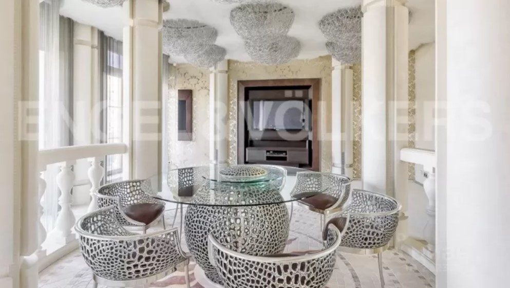 Слили фото 4-этажной квартиры &quot;любовницы&quot; Путина (фото)