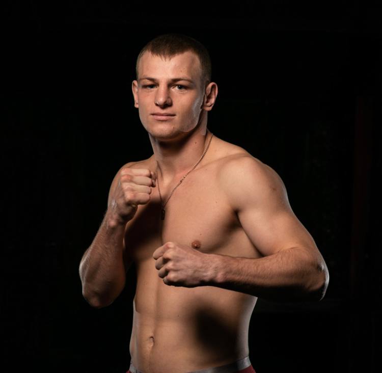 &quot;Спас человека и понял, что я на своем месте&quot;. Пожарный Владислав Гела о спасении жизней и работе после ракетных ударов РФ