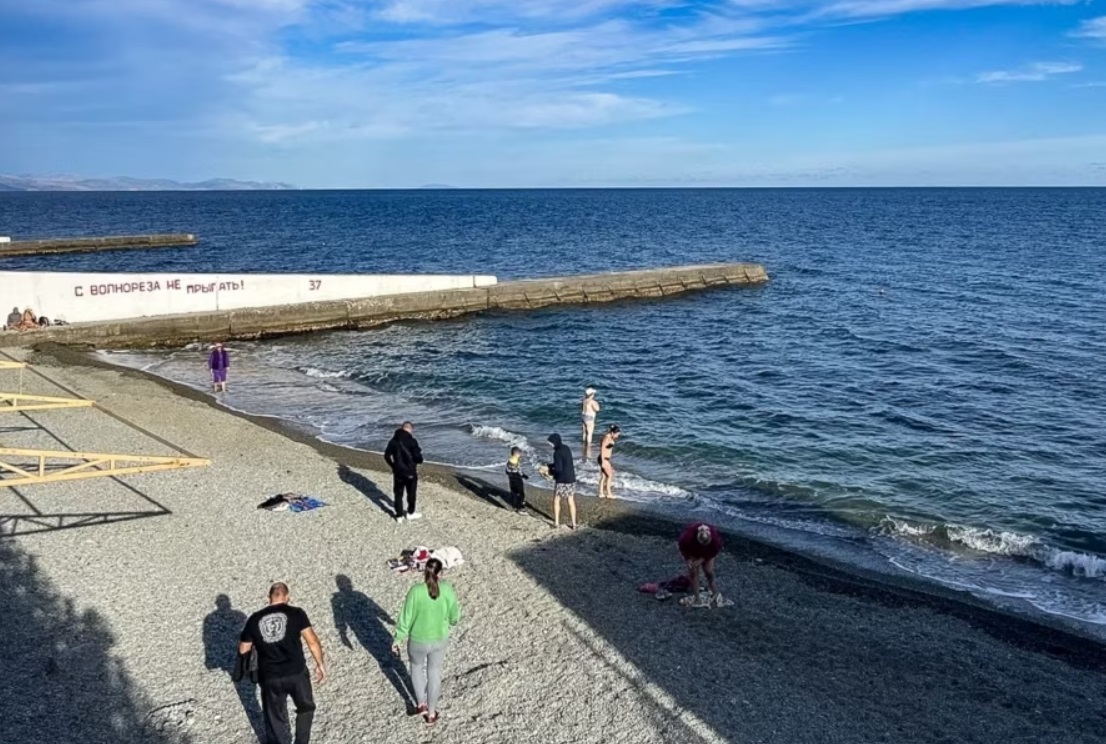 Смотрите, как выглядит бархатный сезон в оккупированной Алуште (фото)