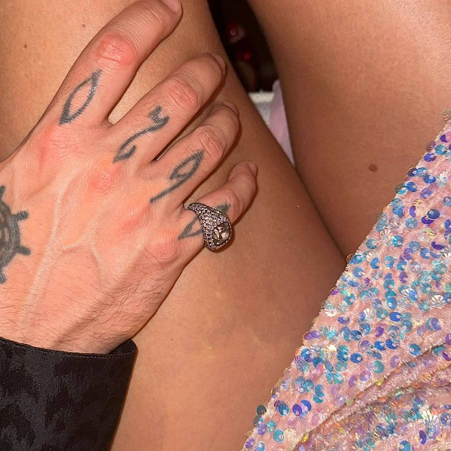 Heidi Klum shone in sparkling Christmas outfits during celebration - Photos