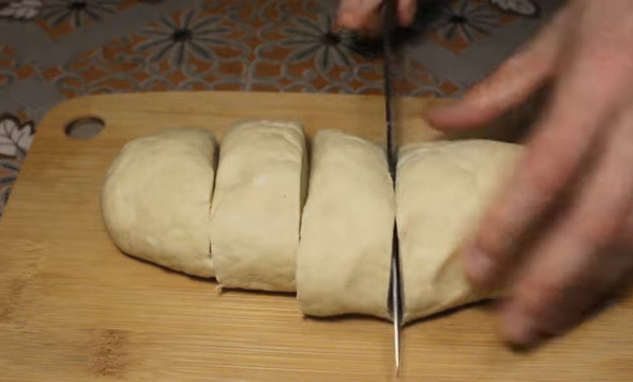 Просто и быстро: рецепт приготовления вкусных пирожков с мясом на сковороде