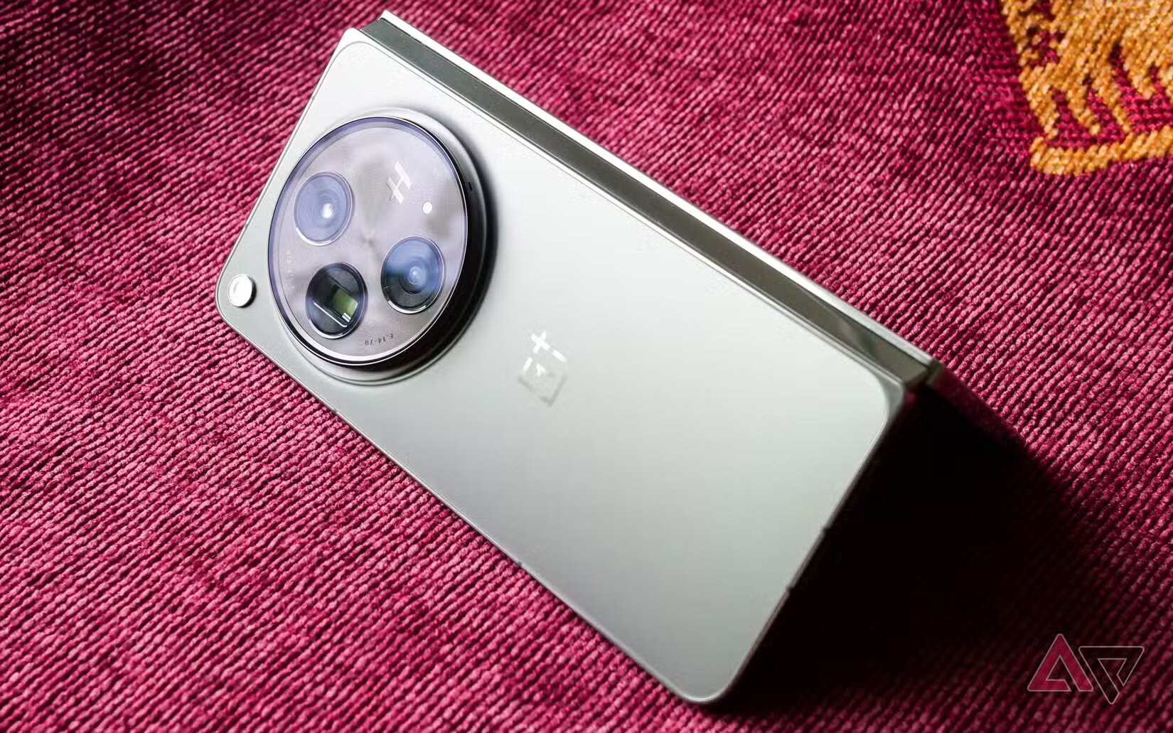 10 лучших телефонов на Android не за все деньги мира