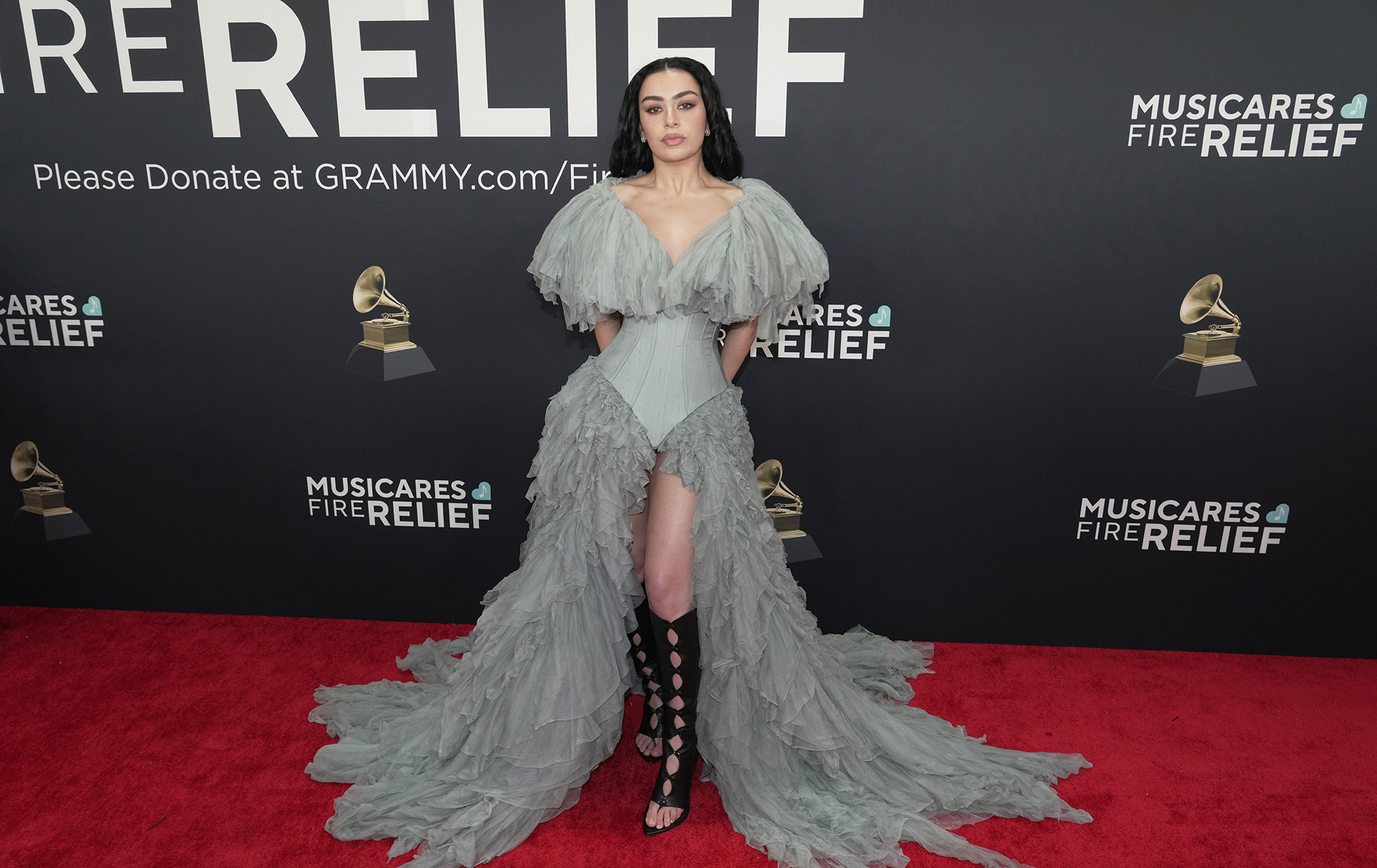 Найкращі наряди зірок на церемонії вручення Греммі-2025