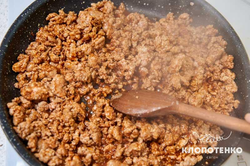 Ідеальні пиріжки з м'ясом: Клопотенко поділився простим рецептом