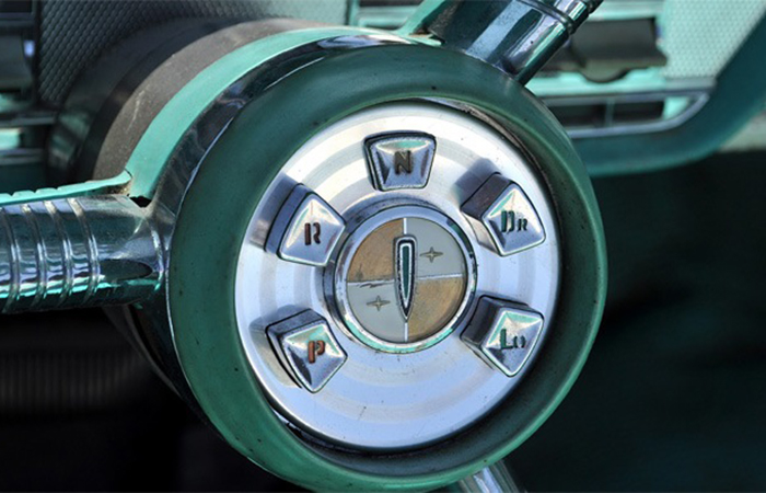 Эти опции в автомобилях вас точно удивят: какие странные приспособления придумали дизайнеры