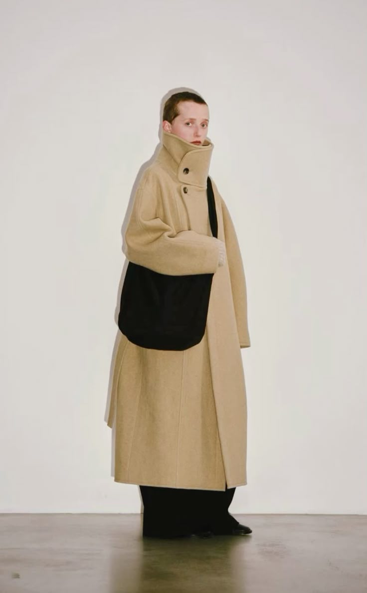 Головні тренди верхнього одягу на осінь 2025: топ-3 моделі на кожен день