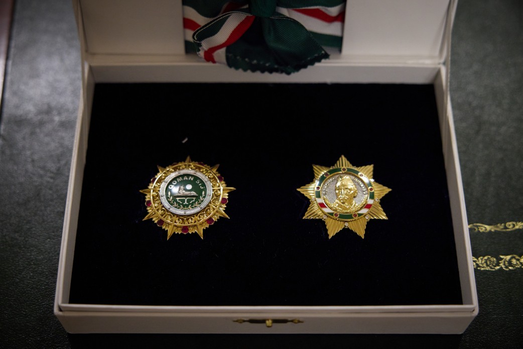 Зеленского наградили высшими орденами Чеченской Республики Ичкерия